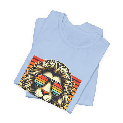 Vintage Lion Face T-Shirt with Retro Sunglasses – 80s Inspired Cool Animal Graphic Tee