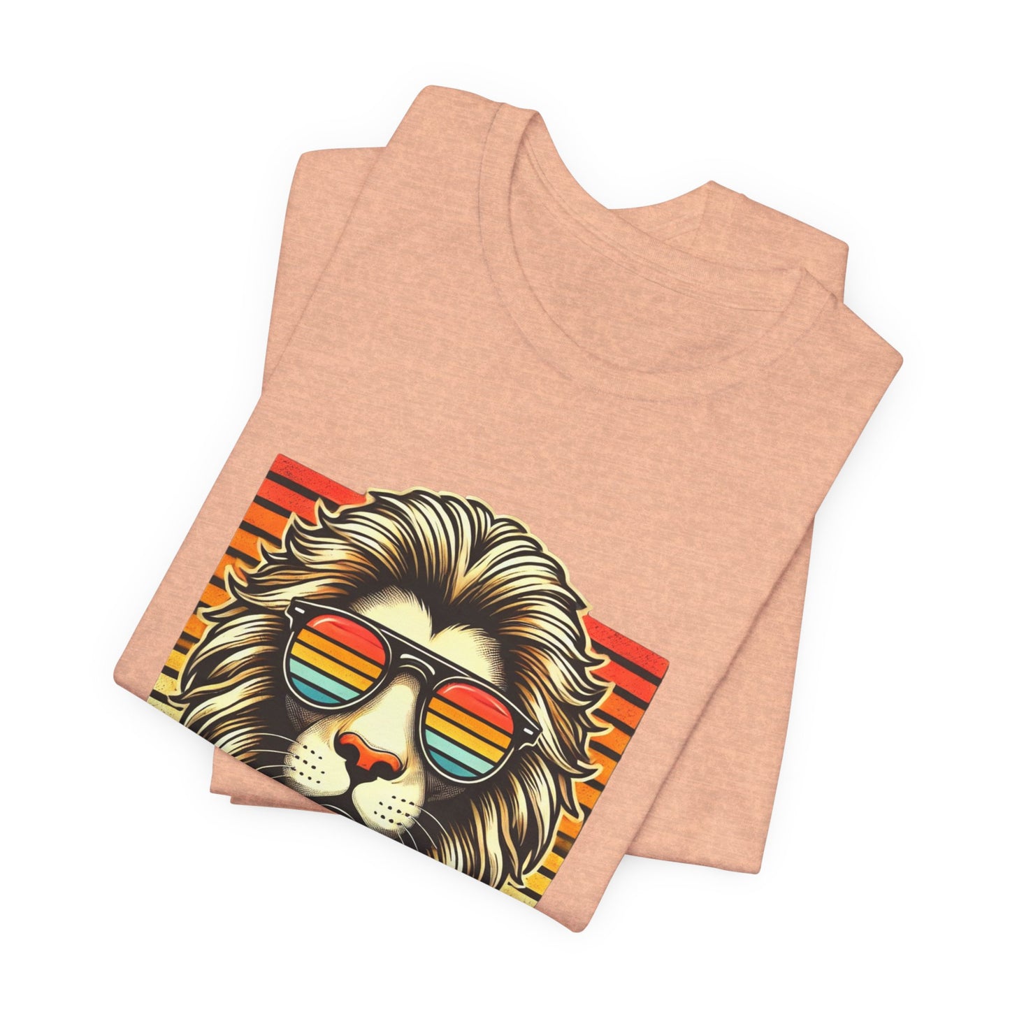 Vintage Lion Face T-Shirt with Retro Sunglasses – 80s Inspired Cool Animal Graphic Tee